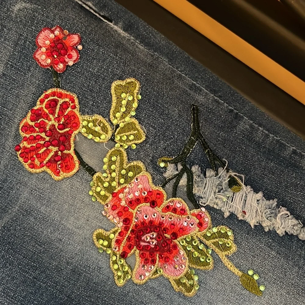 BOSTON PROPER Exotic Journey Jeans - Picture 8 of 17